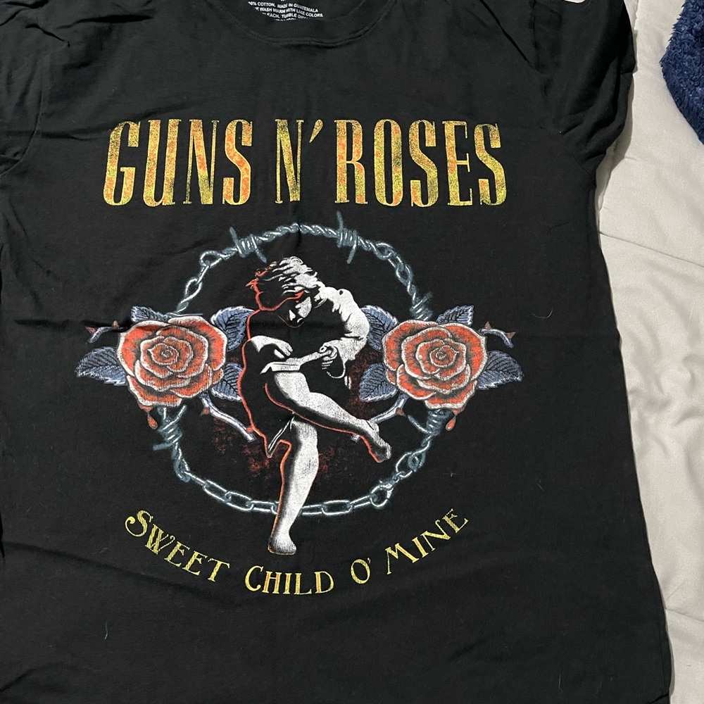Guns N' Roses Black Women's Short Sleeve Tee
